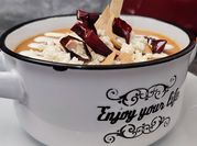 Una foto de paprika sopa