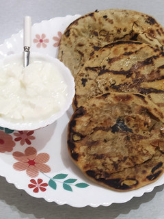 બાજરી ના રોટલા (Bajri Rotla Recipe In Gujarati) રેસીપી મુખ્ય ફોટો
