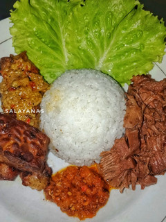 Foto resep Nasi Uduk rice cooker