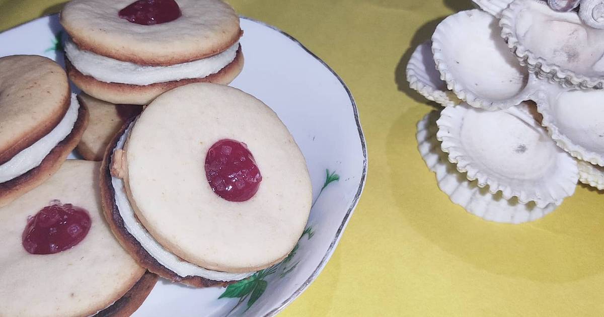 Eggless jim jam biscuit Recipe by Saima's taste Cookpad