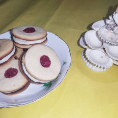 Eggless jim jam biscuit A picture of Eggless jim jam biscuit.