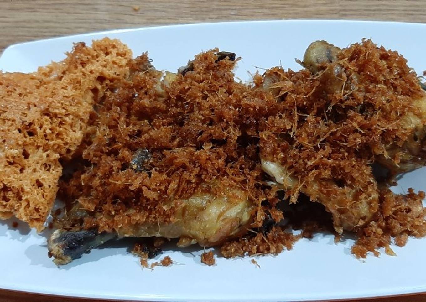 Ayam goreng ungkep bumbu lengkuas