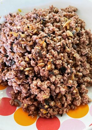 A picture of Stir-fried minced pork with salted Chinese olives.