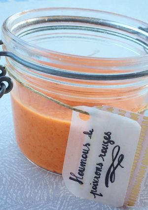Une photo de Houmous de poivrons rouges