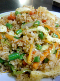 A picture of Left over fried vegetable rice.