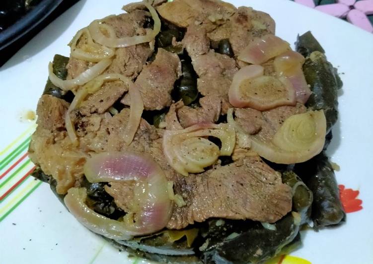 لذيذجدًا محشي ورق عنب باللحمه لذيذجدًا: محشي ورق عنب باللحمه
