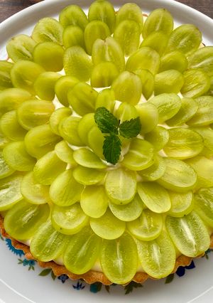 A picture of Muscat Tart.