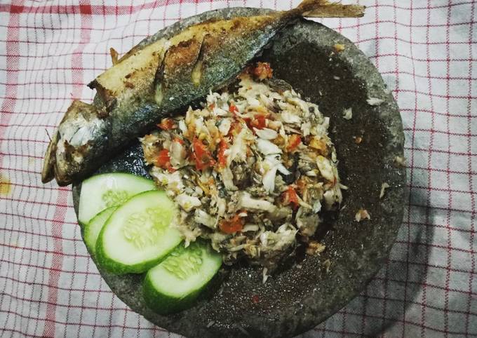 Ikan kembung suwir sambal geprek :)