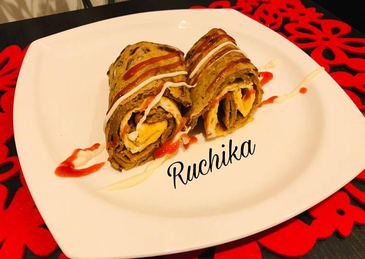 Recipe of Perfect Egg Parantha Roll