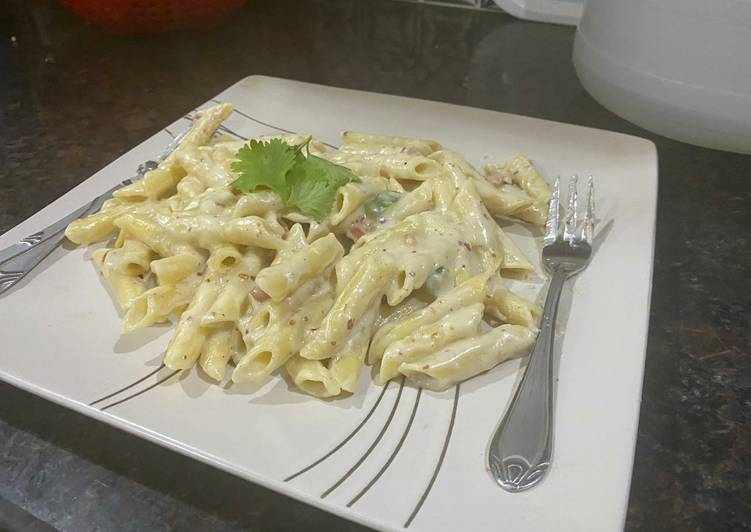 Pasta in white Sauce 😋