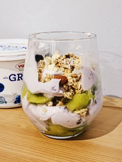 Foto resep My Colourful Breakfast - Kiwi Yoghurt Granola