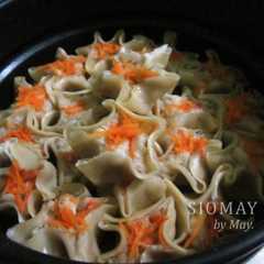 A picture of Siomay.
