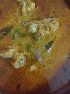 சிக்கன் குருமா(Chicken kuruma recipe in tamil) செய்முறை முக்கிய புகைப்படம்