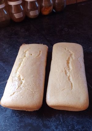 Una foto de TORTA SIMPLE de maicena sin TACC, gluten free, pocos ingredientes