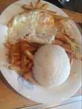 Papas Fritas con Huevo