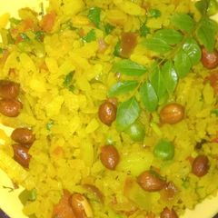 Poha With peanuts A picture of Poha With peanuts.