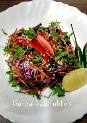 A picture of Radiant roots garden salad 🥗.