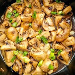 A picture of Black Pepper Mushroom.