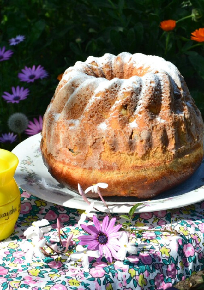 Una foto de Pan dulce con pasas de uva😛