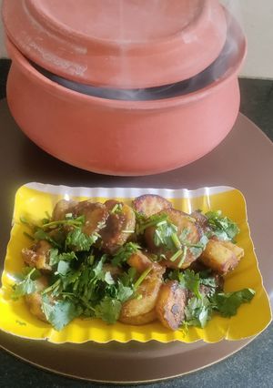 A picture of Dilli ki sardi aur sakharkandi ki chaat (Shakarkandi Chaat).