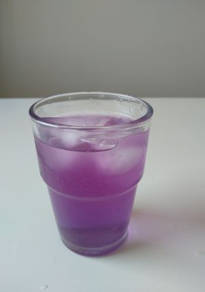 A picture of Butterfly Pea Lemonade.