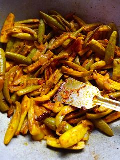 परवल मसाला भुजिया (parwal masala bhujiya recipe in Hindi) रेसिपी मुख्य फोटो
