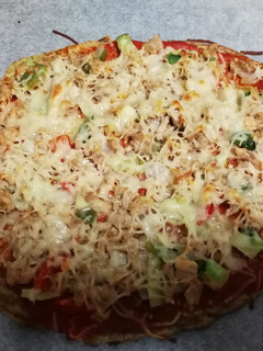 Una foto de Falsa pizza, la base de romanescu