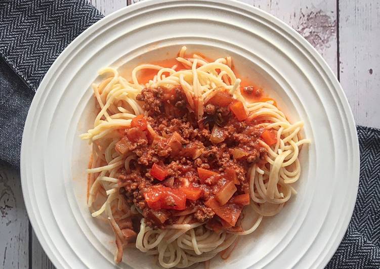 Resepi Spaghetti Bolognese Serba Ringkas yang Praktis
