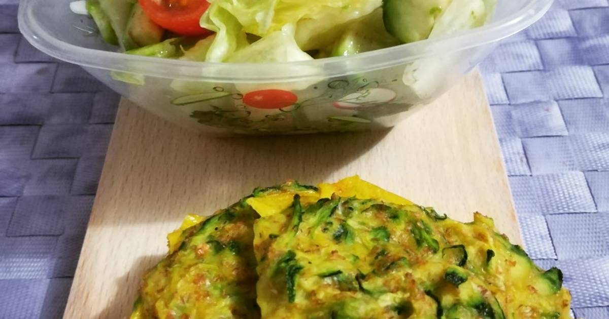 Ricetta Frittelle di zucchine al forno con farina integrale e un po' di ...