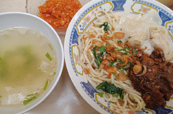 Cara Gampang Membuat Mie ayam jamur pangsit rebus Ekonomis Untuk Dijual