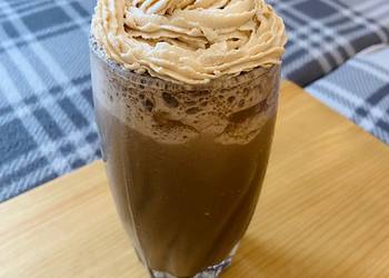Easiest Way to Make Appetizing Mocha Cookie Frozen Coffee with Coffee Whipped Cream