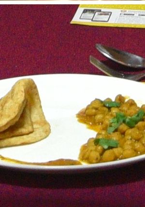 A picture of Chole bhature.