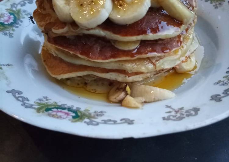 Easiest Way to Make Any-night-of-the-week Banana pancakes