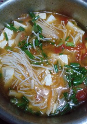 Hình của món Canh Kim Chi cho ngày se lạnh.