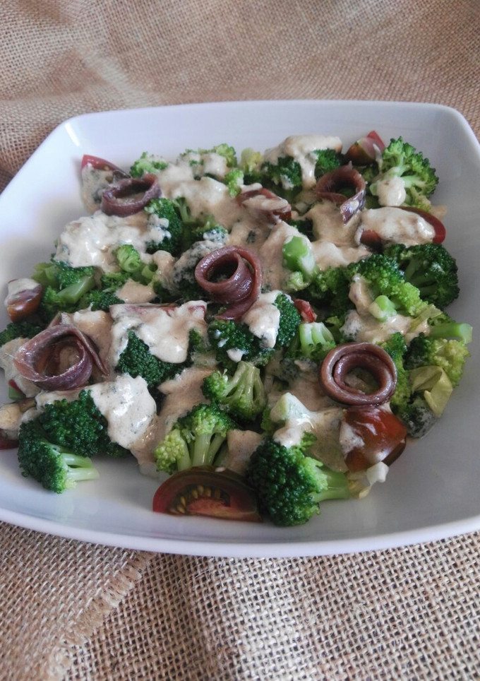 Una foto de Ensalada de brócoli