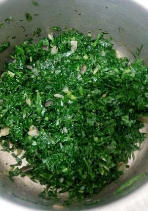A picture of Fried kales.