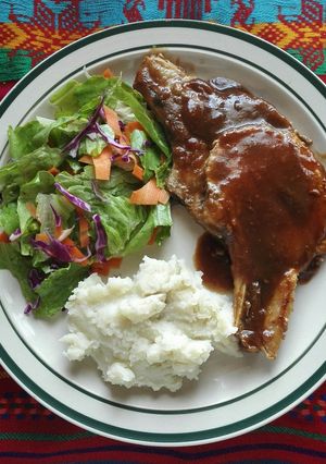 Una foto de Chuletas en salsa de Tamarindo