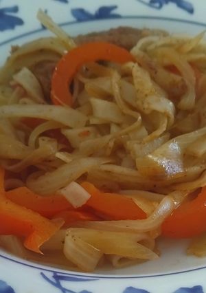 Foto principal de 🍝Noodles de arroz con costillas adobadas