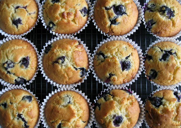 Recipe of Any-night-of-the-week White Chocolate &amp; Blueberry Cupcakes