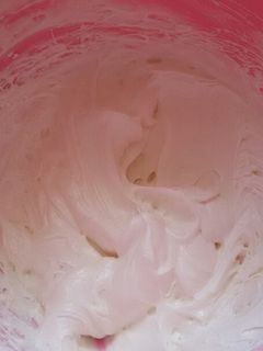 عکسی از دستور طرز تهیه خامه فرم گرفته