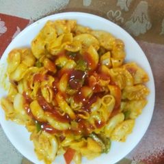 A picture of Macaroni.