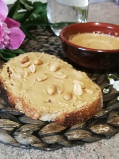 Una foto de Mantequilla casera de cacahuetes - veggie