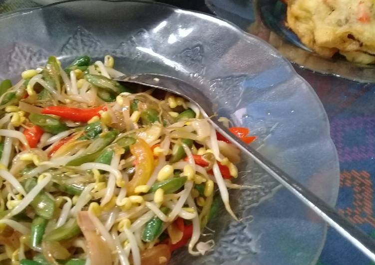 Tumis toge kacang panjang