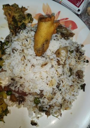 बिरयानी (Biryani Recipe in Hindi) रेसिपी मुख्य फोटो