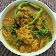 A picture of Capsicum Chicken Curry.