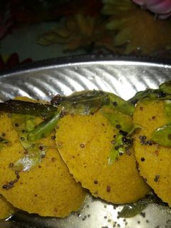 सूजी की इडली (Suji ki idli recipe in Hindi) रेसिपी मुख्य फोटो