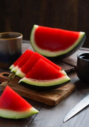 A picture of 82. Watermelon Crystal Agar-Agar.