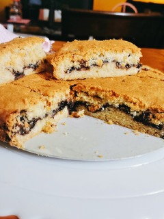 Una foto de Galleta gigante rellena con chocolate 🍪🍫