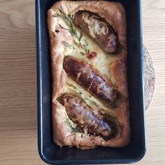 A picture of Toad in the Hole Loaf.