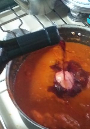Una foto de Salsa con pollo